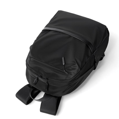 Caracas - Lightweight and Modern Backpack